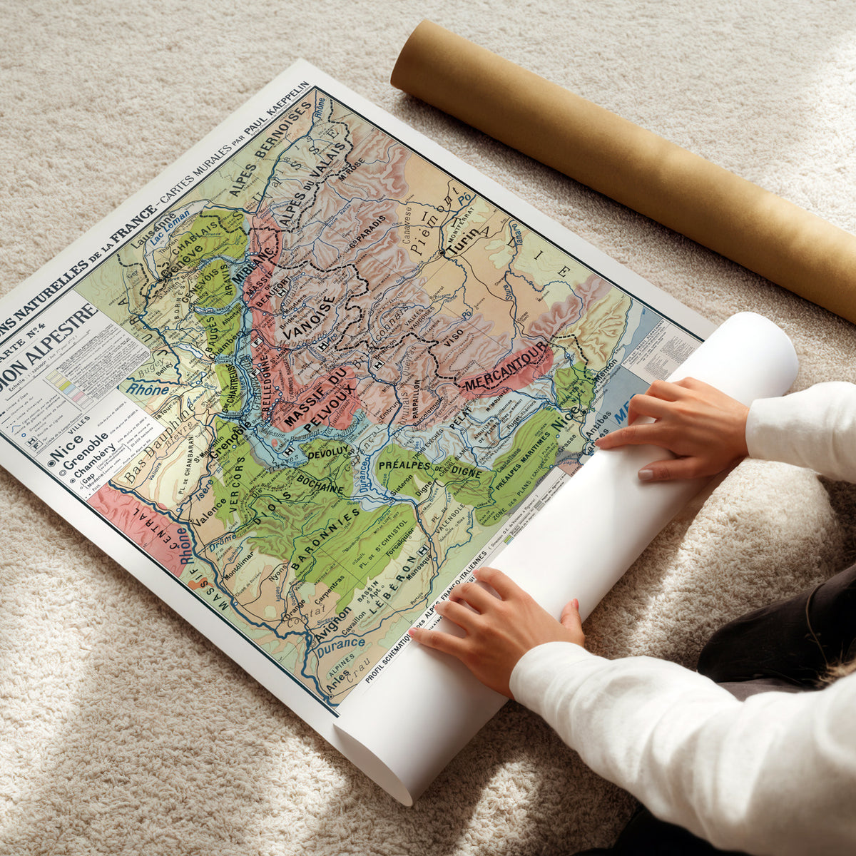Carte Paul Kaeppelin 4 - REGION ALPESTRE - VILLES - 100 x 120 cm (reproduction ancienne carte scolaire)