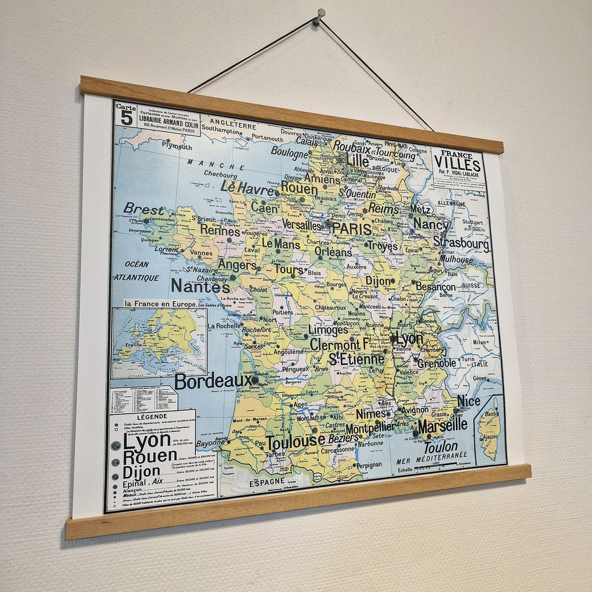 Affiche 60 x 50 cm sur POSTER PAPIER 150 g/m² satiné avec ou sans PORTE AFFICHE MAGNETIQUE EN BOIS - EN STOCK ENVOI RAPIDE